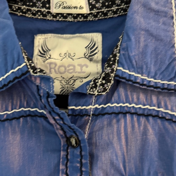 ROAR Cowgirl Blue Embroidered Blouse - Picture 2 of 4